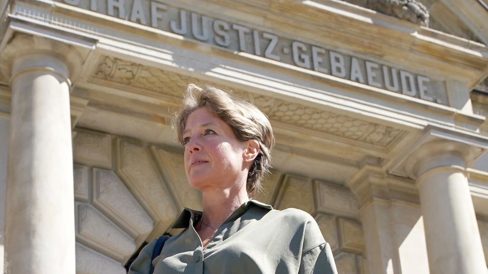 Eugen Blocks Tochter Christina muss sich zurzeit einem Strafprozess stellen, in dem es um die Entführung ihrer beiden jüngsten Kinder aus der Obhut ihres Ex-Manns geht. (Archivbild) Foto: Marcus Brandt/dpa