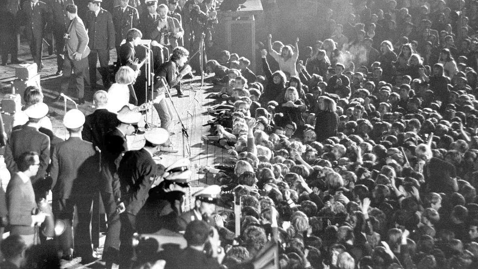 Beim Konzert kommt es zu Ausschreitungen zwischen Fans, Ordnern und Polizei. (Archivbild) Foto: picture alliance / Konrad Giehr