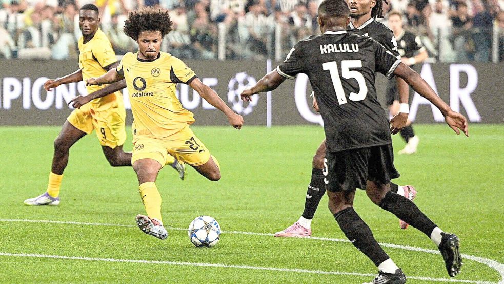 Adeyemi traf mit einem feinen Schuss zur Führung für den BVB. Foto: Marco Alpozzi/LaPresse/AP/dpa