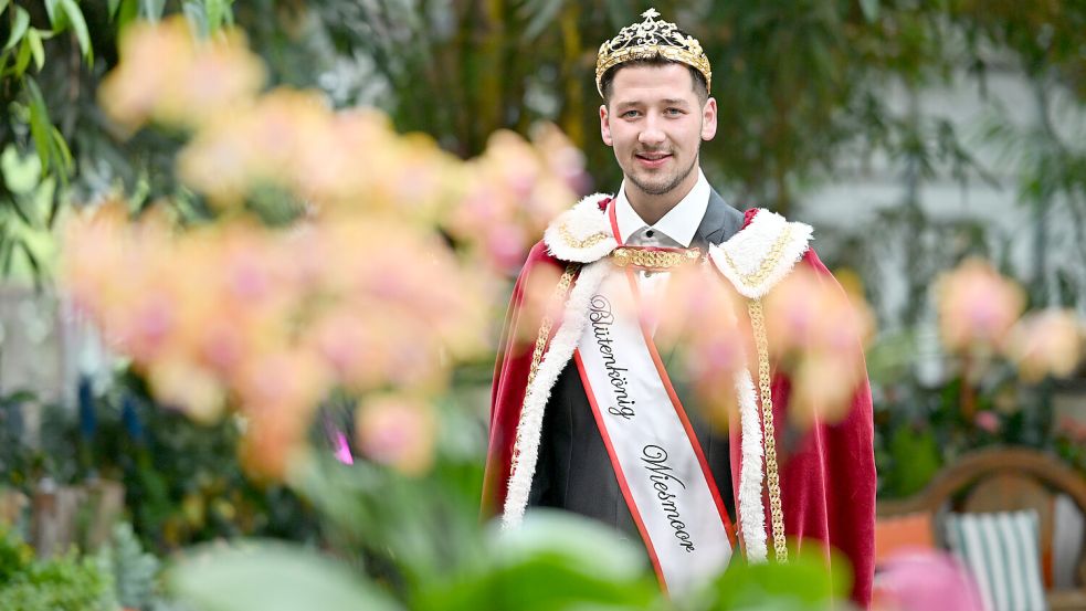 Die erste Woche als Blütenkönig liegt hinter ihm. Wie geht es Henrik Broers mit seinen neuen Aufgaben? Foto: Klaus Ortgies