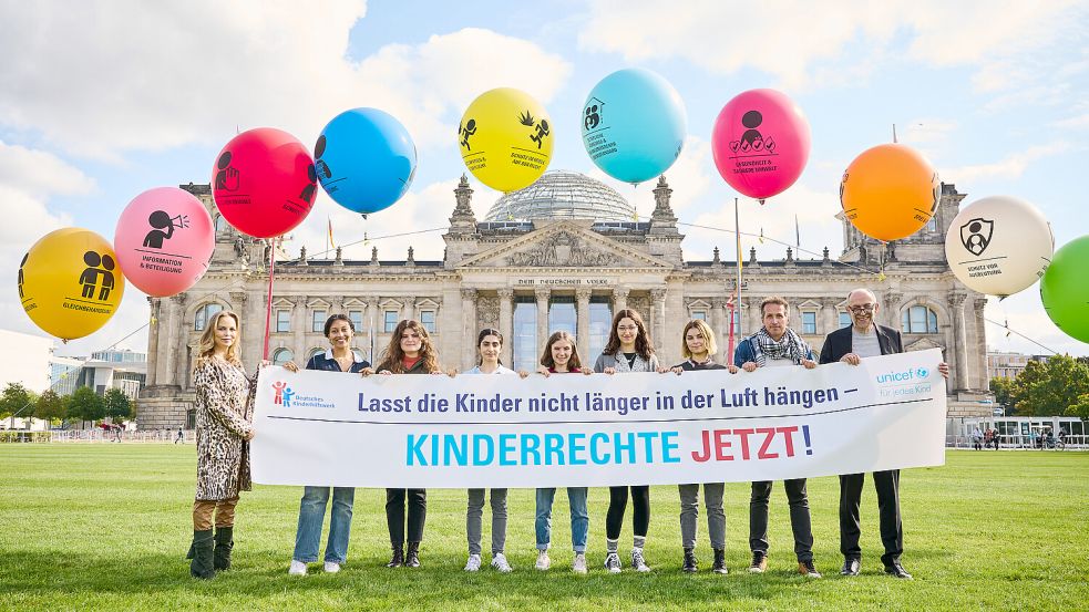 Am Weltkindertag wird (wie hier 2021) auf die Rechte von Kindern aufmerksam gemacht. Foto: dpa/Annette Riedl