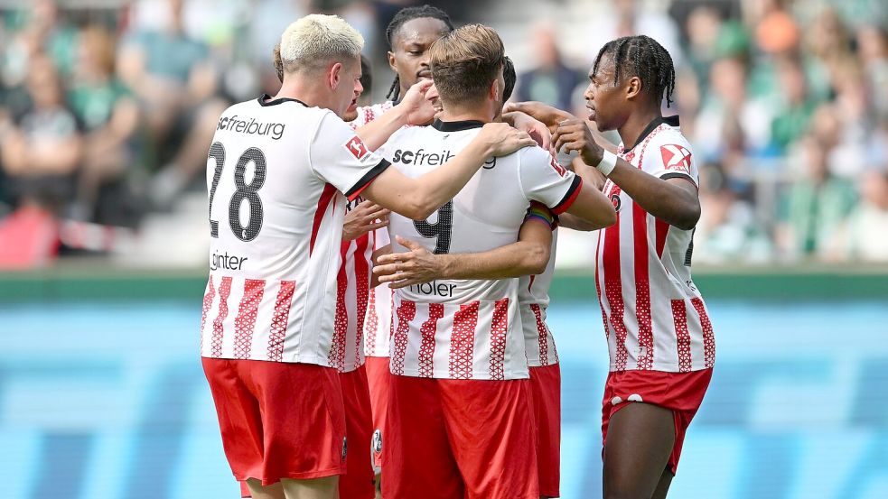 Jubel beim SC Freiburg: In Bremen gelang den Bremern der zweite Saisonsieg. Foto: Carmen Jaspersen
