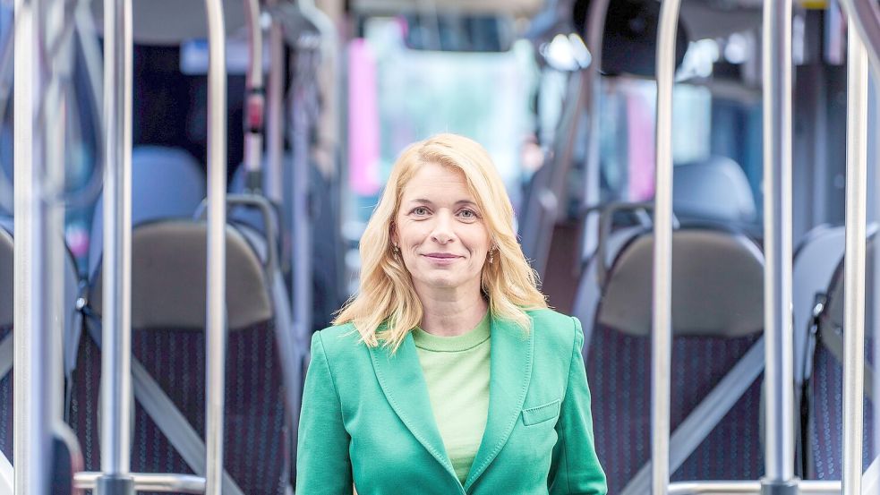 Die designierte neue Bahnchefin hat vor einigen Monaten selbst einen Lokführerschein gemacht. Foto: Andreas Arnold