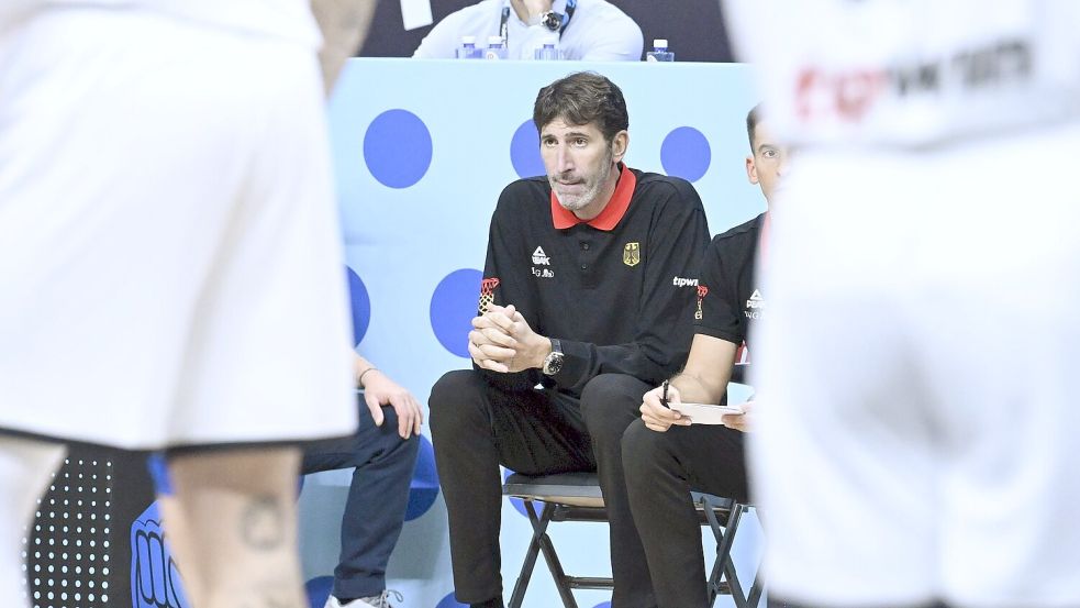 Bundestrainer Mumbru kehrte angeschlagen zum Nationalteam zurück. Foto: Heikki Saukkomaa