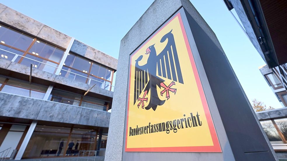 Die 16 Richter und Richterinnen des Bundesverfassungsgerichts werden jeweils zur Hälfte vom Bundestag und vom Bundesrat gewählt. (Symbolbild) Foto: Uli Deck