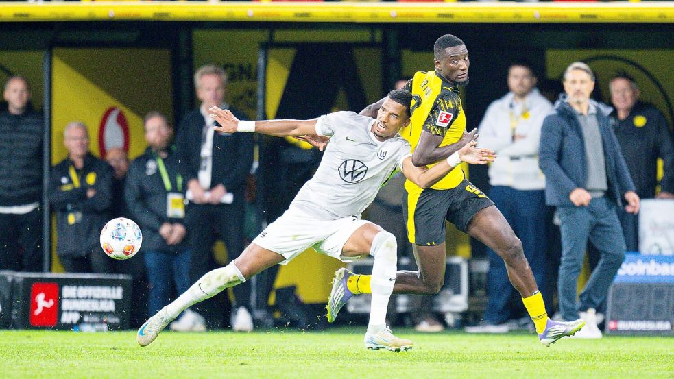 DAZN will bei den Übertragungen der Bundesliga-Spiele mehr Nähe zu Spielern und Trainern herstellen. Foto: IMAGO/Noah Wedel