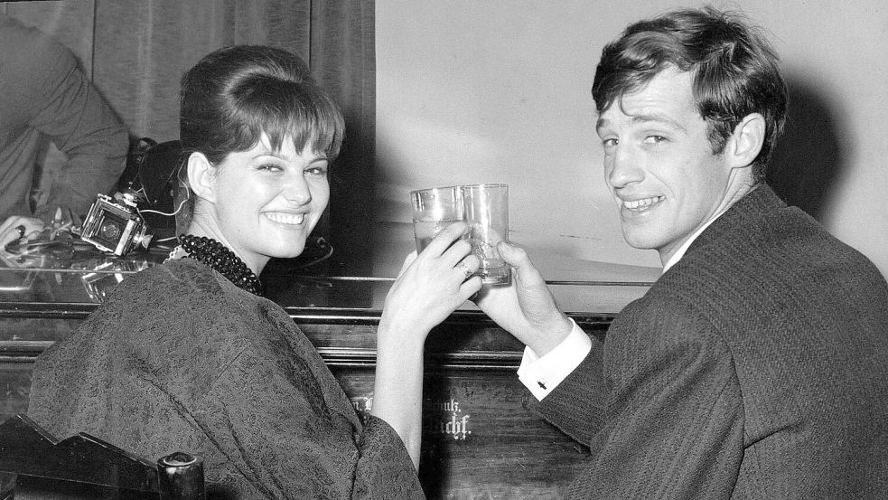 Claudia Cardinale arbeitete auch mit Schauspieler Jean-Paul Belmondo zusammen. (Archivbild von 1960) Foto: Mario Torrisi/AP/dpa