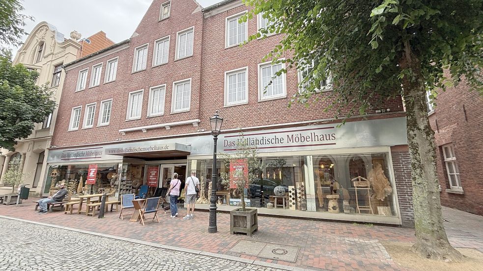Derzeit läuft der Räumungsverkauf im Holländischen Möbelhaus in der Brunnenszraße. Der neue Standort des Geschäfts in der Mühlenstraße hat bereits geöffnet. Foto: Jonas Bothe/Archiv