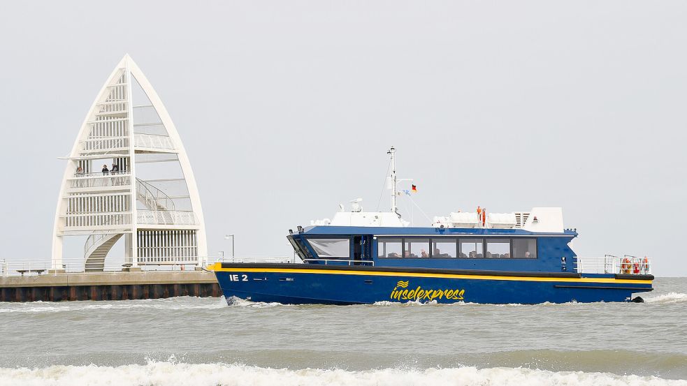 Der Inselexpress 3 soll baugleich mit dem Inselexpress 2 (Foto) sein und zur Hauptsaison 2026 in Dienst gestellt werden. Foto: AG Reederei Norden-Frisia
