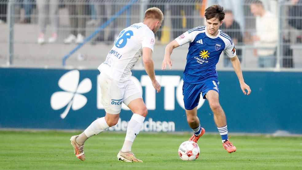 Mika Eickhoff tritt mit Kickers Emden am Freitagabend bei seinem Ex-Klub Werder Bremen an. Foto: Jens Doden/Emden