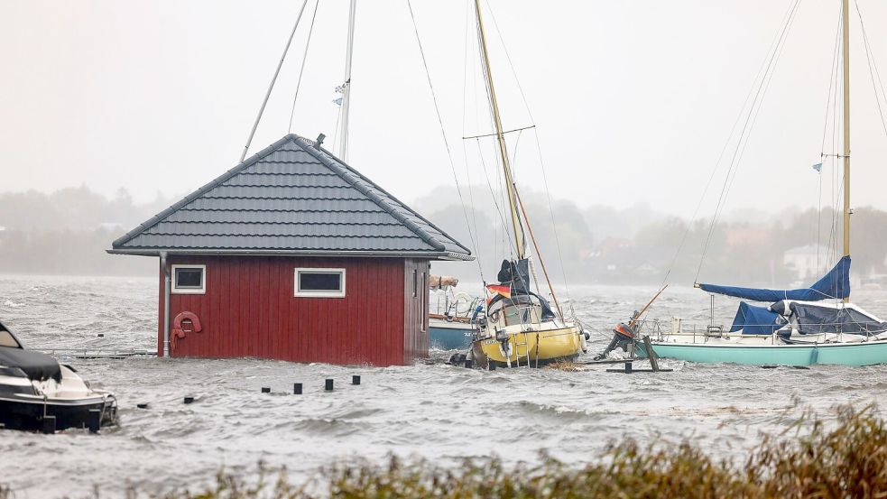 Die Wetterexperten rechnen mit heftigeren Sturmfluten an Nord- und Ostsee. (Archivfoto) Foto: Frank Molter