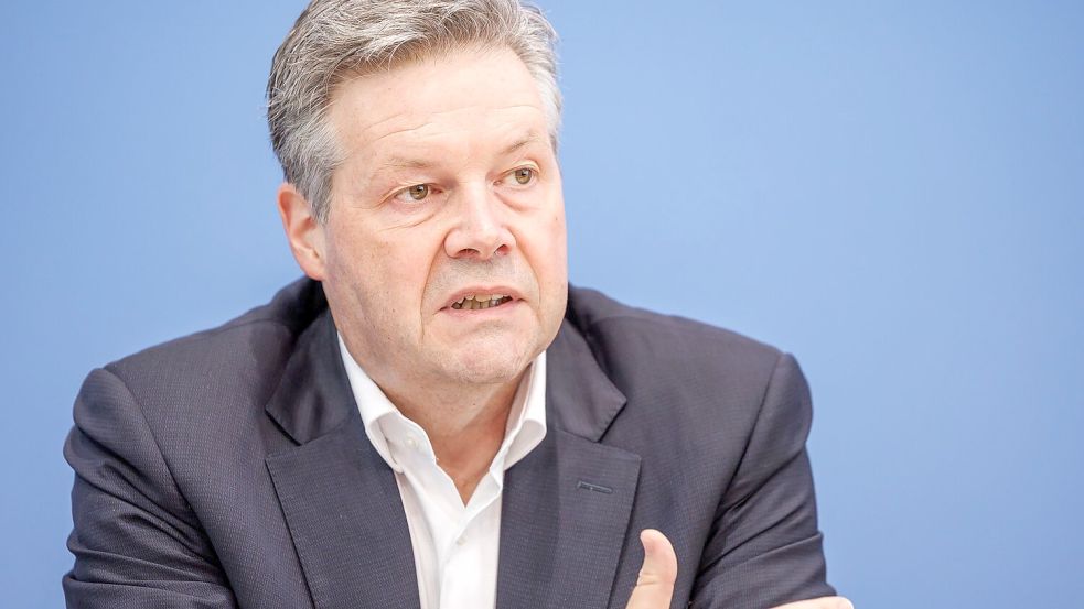 Die EVG will Rompf als neuen Chef der Bahn-Infrastruktursparte DB InfraGo verhindern. Foto: Andreas Gora