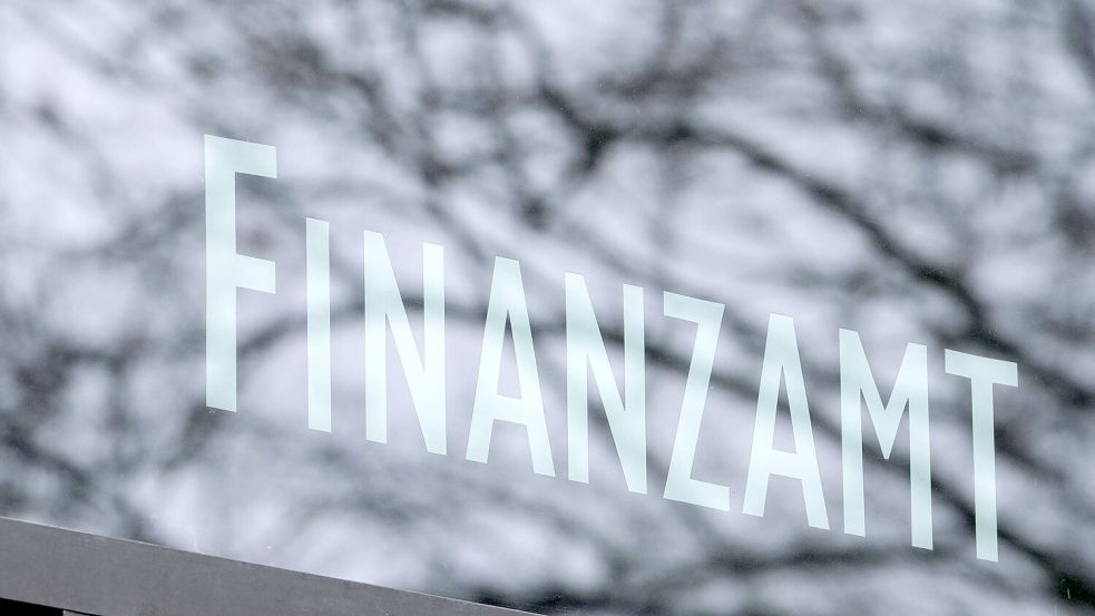 Auch bei falschen Anschuldigungen dürfen die Finanzämter anonyme Anzeigen in der Regel geheim halten. (Symbolbild) Foto: Bernd Weißbrod