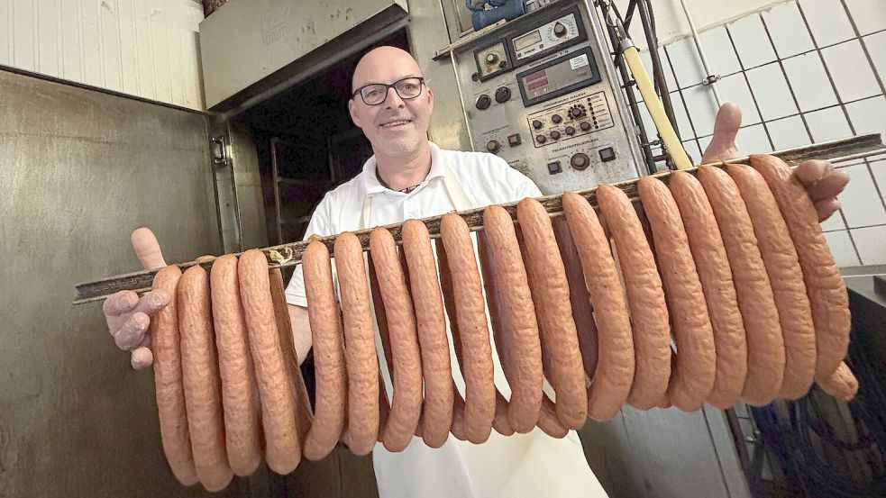 Krakauer für den Kramermarkt: Ralf Kösters beliefert Schausteller. Foto: Dirk Hellmers