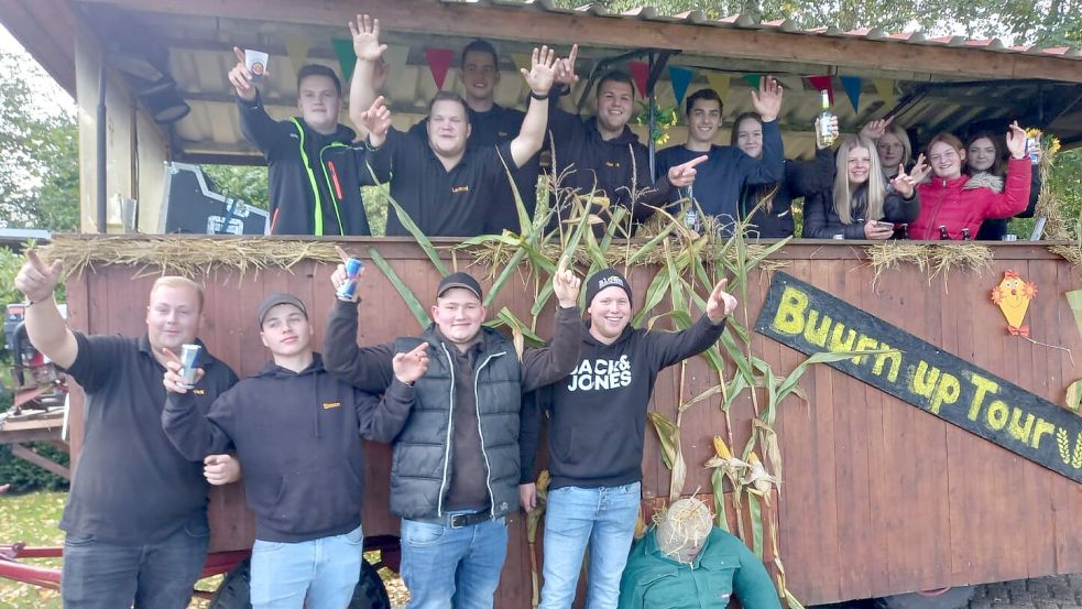 Gute Laune herrschte 2022 vor dem Start bei der Gruppe "Buurn up Tour". Archivfoto: Weers