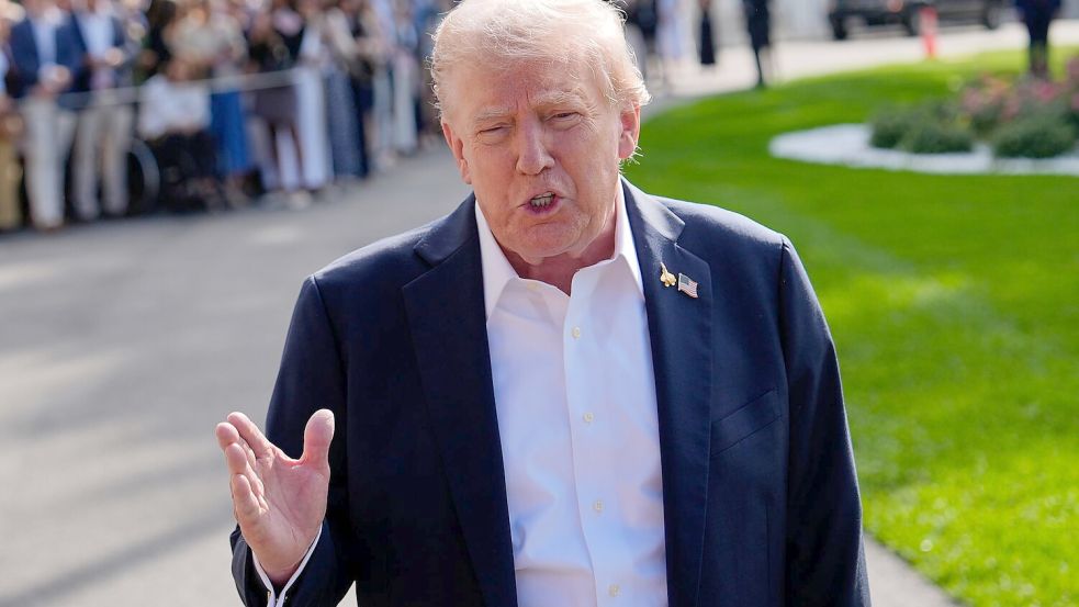 Trump und die Demokraten beschuldigen sich gegenseitig, für einen möglichen baldigen „Shutdown“ verantwortlich zu sein. Foto: Julia Demaree Nikhinson/AP/dpa