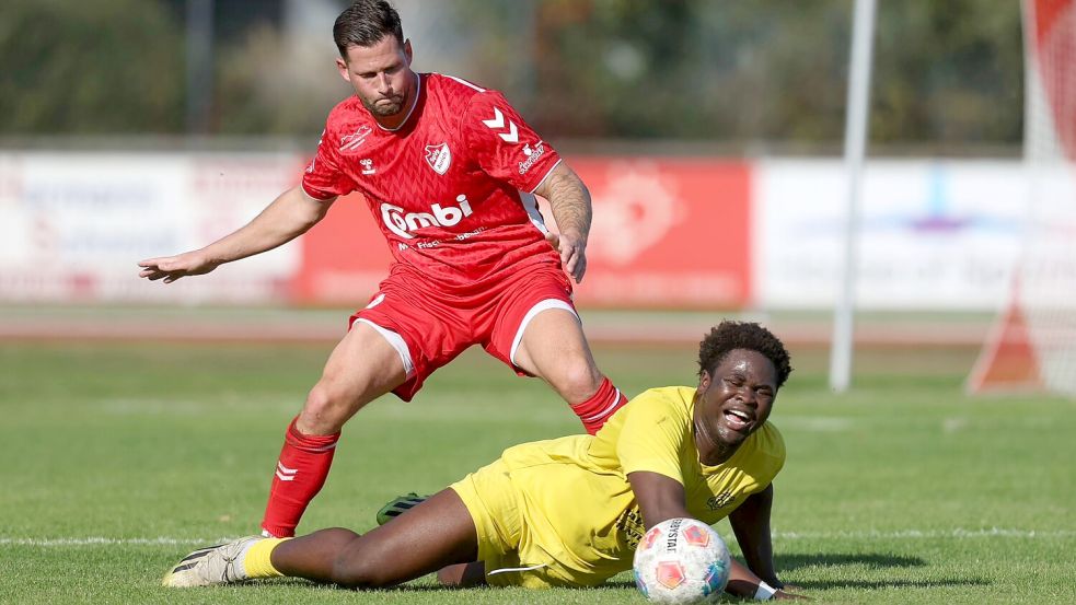 Beim Spiel zwischen der SpVg Aurich und Germania Leer ging es hoch her. Foto: Doden/Emden