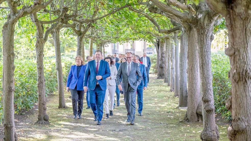 Das Kabinett will die Stimmung in Deutschland drehen. Foto: Michael Kappeler/dpa