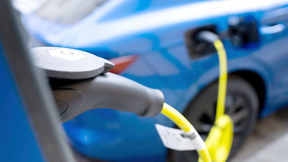 Die Zahl der Elektroautos in Deutschland ist zuletzt deutlich gestiegen. (Symbolbild) Foto: Sven Hoppe