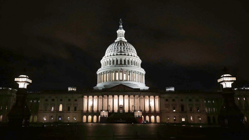 Die Fronten zwischen Republikanern und Demokraten im Kongress sind verhärtet. (Archivbild) Foto: Rahmat Gul/AP/dpa