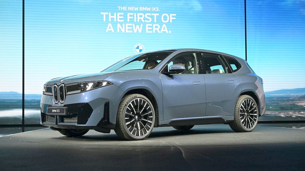 Auch BMWs neuer iX3 - hier bei der Premiere - dürfte von vielen Menschen als SUV eingeschätzt werden. (Archivbild) Foto: Sven Hoppe