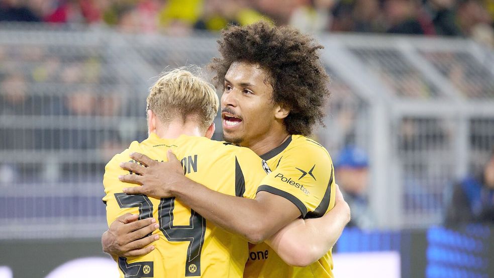 Adeyemi (rechts) machte erneut ein starkes Spiel. Foto: Bernd Thissen