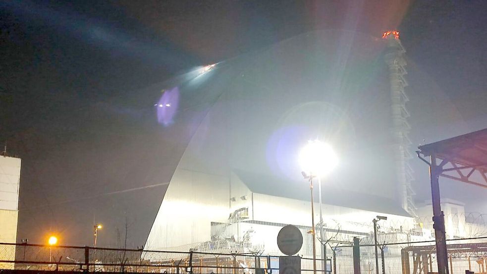 Der Sarkophag von Tschernobyl wurde im schon Februar durch eine Drohne beschädigt. (Archivbild) Foto: Uncredited/Ukrainian Emergency S