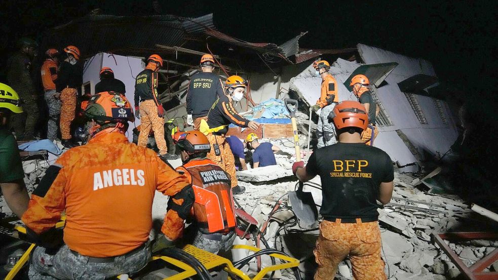 Hunderte Häuser sind bei dem schweren Beben eingestürzt. Foto: Aaron Favila/AP/dpa