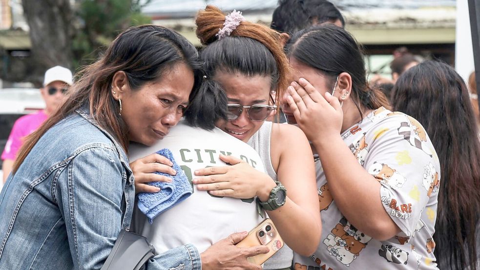 Die Verzweiflung bei Angehörigen der Opfer war groß. Foto: Jacqueline Hernandez/AP/dpa
