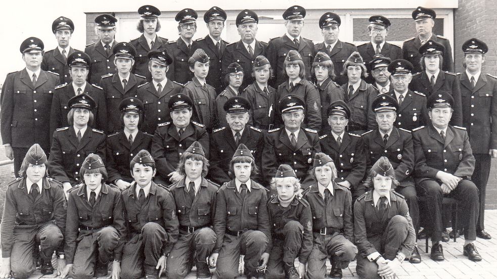 Die Feuerwehr spielt im gesellschaftlichen Leben in Holte eine wichtige Rolle. Die Aufnahme ist aus dem Jahr 1975. Foto: GA-Archiv