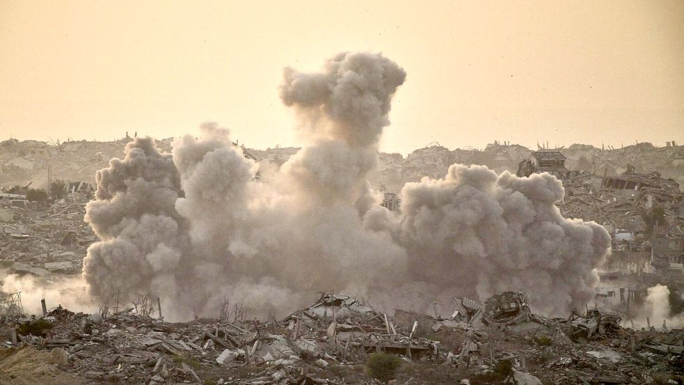 Große Teile des Gazastreifens sind verwüstet. Foto: Leo Correa/AP/dpa