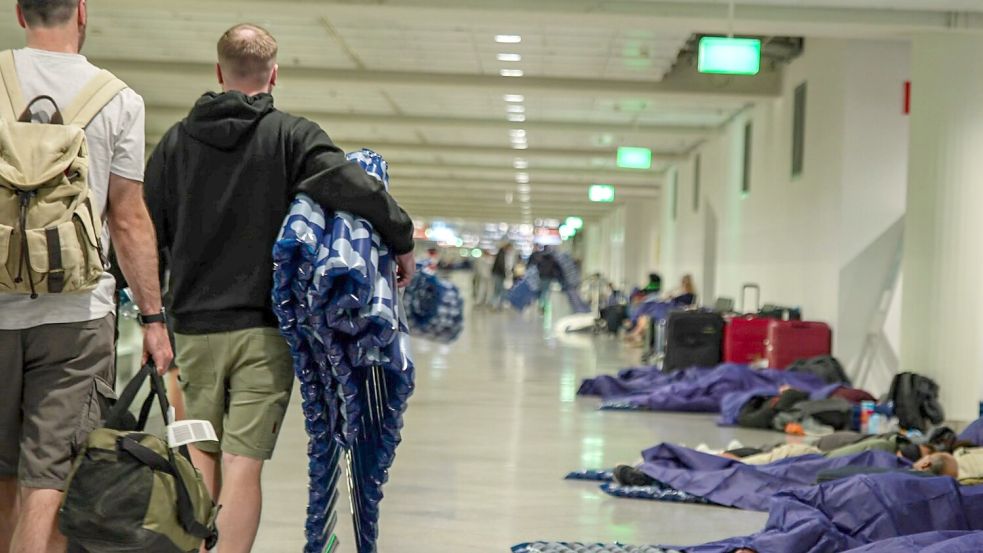 Rund 6.500 Menschen waren von den ausgesetzten Starts und Landungen am Münchner Flughafen betroffen. Foto: Enrique Kaczor/onw-images/dpa