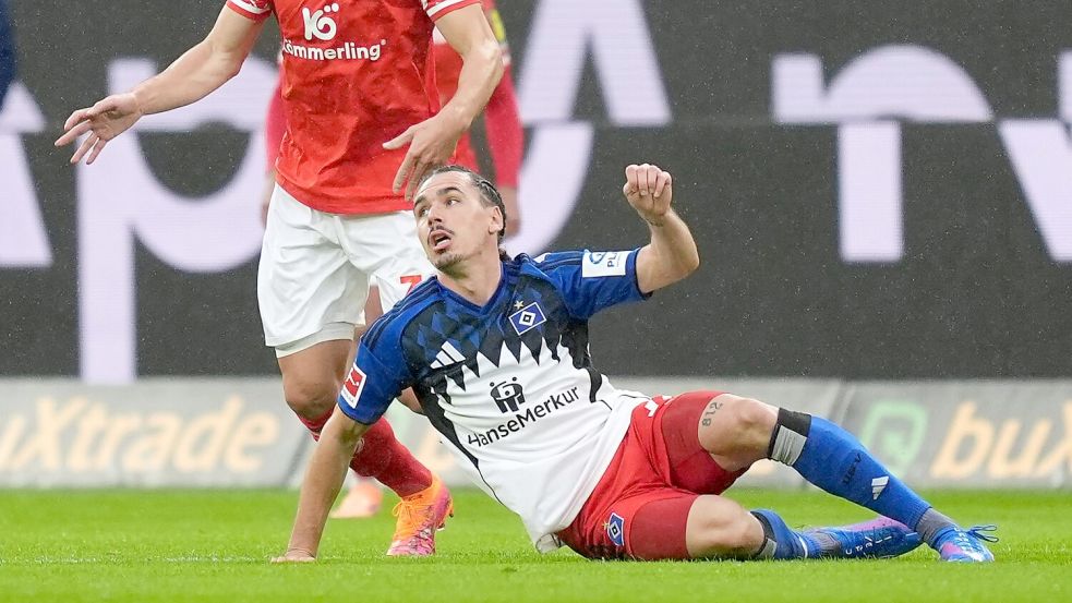 Spieler des Spiels: HSV-Doppeltorschütze Rayan Philippe (r) Foto: Marcus Brandt