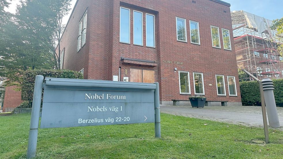 Hier steht am Montag die erste Nobelpreis-Entscheidung an. (Archivbild) Foto: Steffen Trumpf/dpa