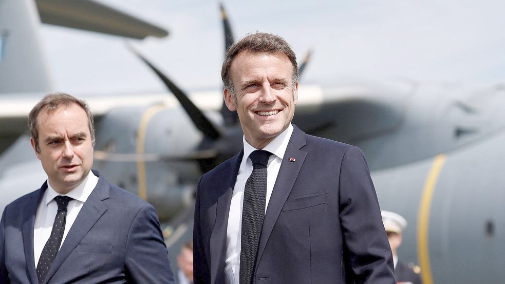 Macron will, dass der zurückgetretene Premier einen Ausweg aus der politischen Krise findet (Archivbild). Foto: Benoit Tessier/Reuters Pool/AP/d