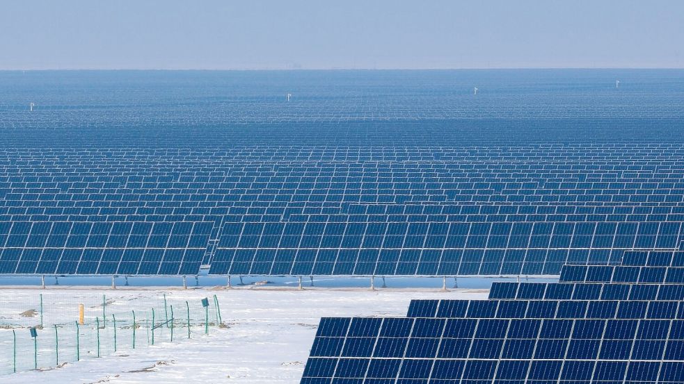 China war laut einer Studie der Denkfabrik Ember im ersten Halbjahr 2025 für 55 Prozent des weltweiten Solarwachstums verantwortlich. Foto: Zhang Cheng/Xinhua/dpa