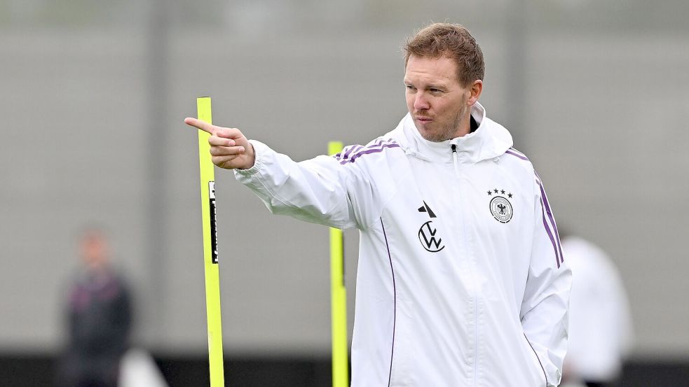 Da geht’s lang zur WM: Julian Nagelsmann beim Training in Herzogenaurach. Foto: Federico Gambarini