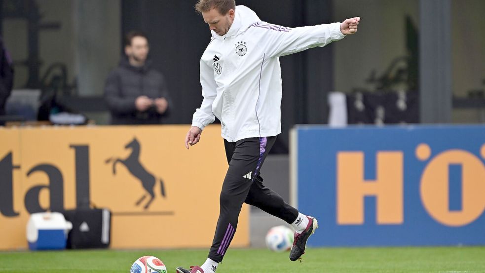 Tatendurstig: Julian Nagelsmann beim Torschussversuch. Foto: Federico Gambarini