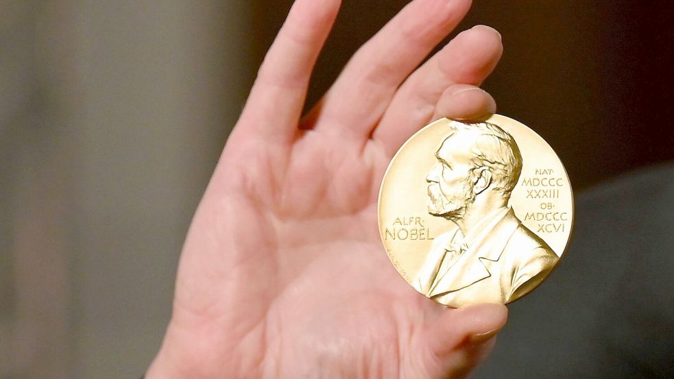 Nobelpreise können eine komplizierte Angelegenheit sein. (Illustration) Foto: Angela Weiss/Pool AP/dpa