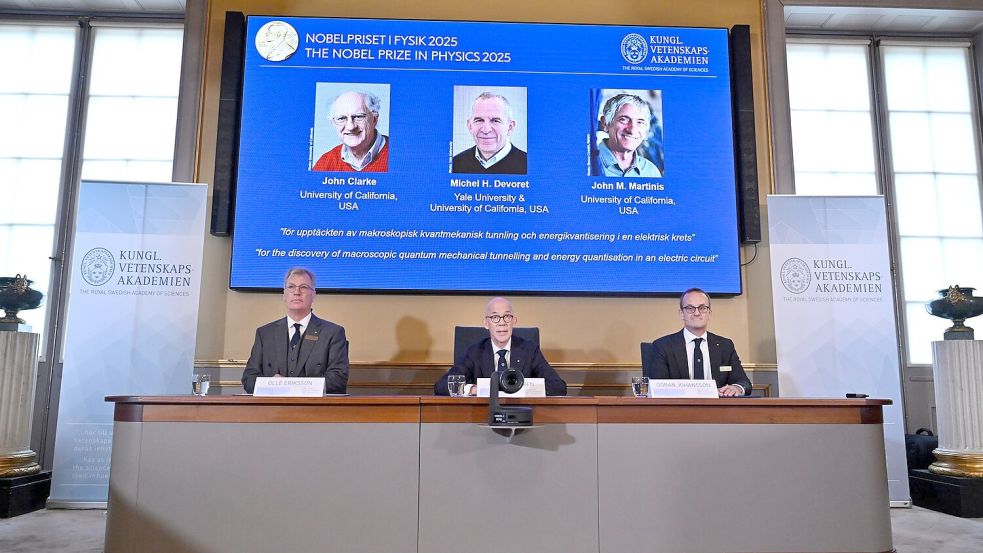 Die Königlich-Schwedische Akademie der Wissenschaften hat die diesjährigen Physik-Nobelpreisträger verkündet. Foto: Claudio Bresciani/TT News Agency