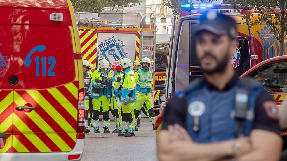 Die Einsatzkräfte suchten fieberhaft nach möglichen Verschütteten. Foto: Alejandro Martínez Vélez/EUROP