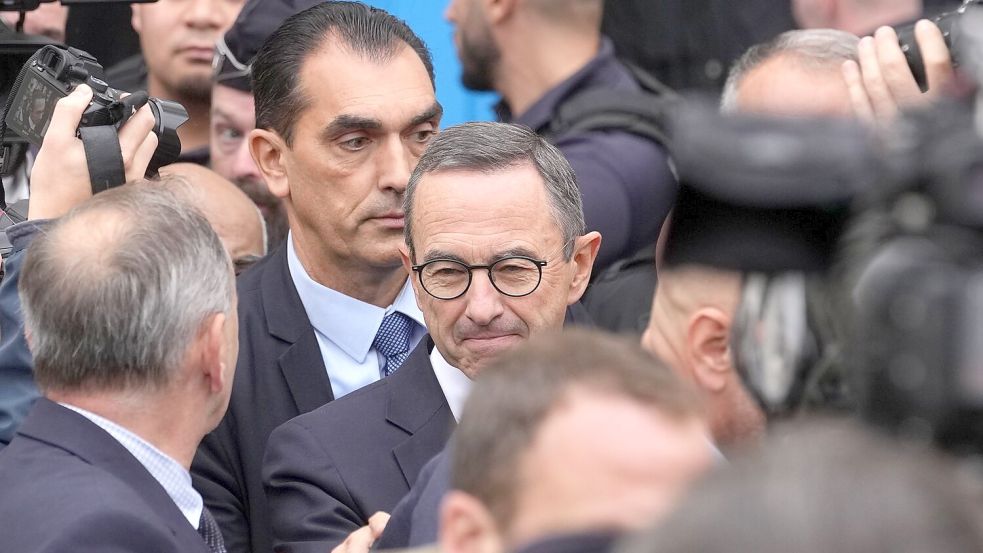 Der mit der Zusammensetzung der neuen Regierung unzufriedene Chef der Konservativen, Bruno Retailleau, hatte den Rücktritt von Frankreichs Premier provoziert (Archivbild). Foto: Thibault Camus/AP/dpa