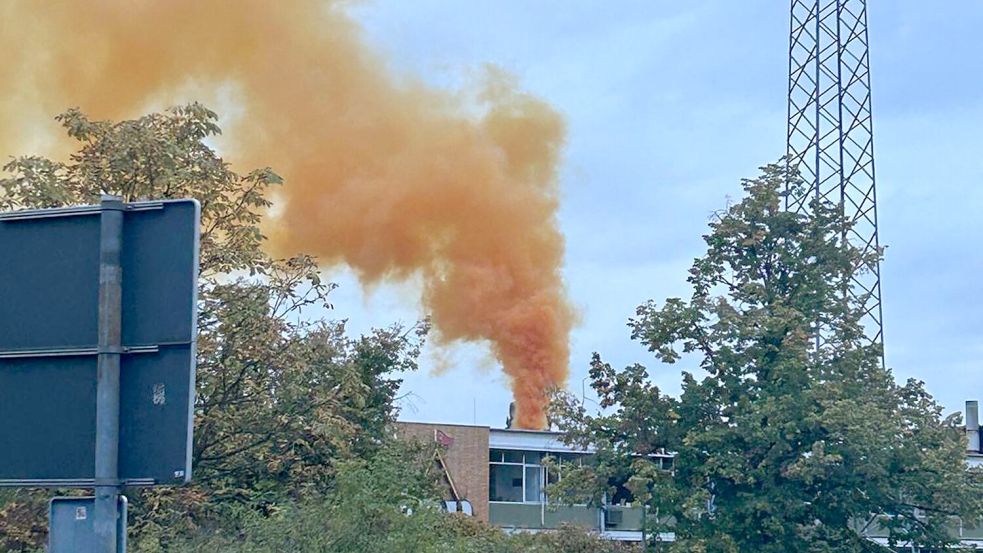 Bei Aschaffenburg läuft ein großer Feuerwehreinsatz Foto: Ralt Hettler/dpa
