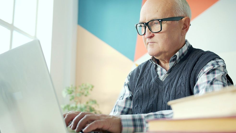Ältere Menschen haben es vor schwer, wenn sie ab 50 ihren Job verlieren, den sie jahrelang ausgeführt haben. Foto: Unsplash/Vitaly Gariev