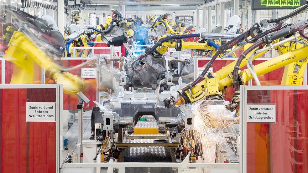 Viele Autobauer stehen unter Druck. (Archivbild) Foto: Julian Stratenschulte