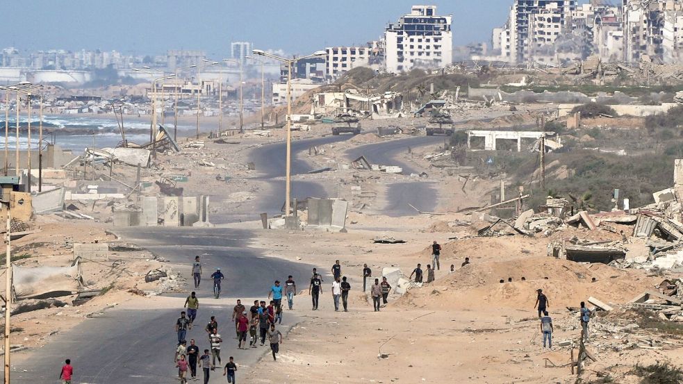Im Gaza-Krieg sollen nun die Waffen schweigen. Foto: Abdel Kareem Hana/AP/dpa