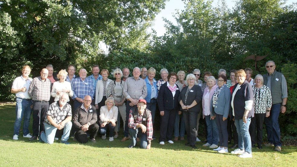 Ehemalige Schülerinnen und Schüler der Hauptschule Esterwegen von 1970 beim Wiedersehen im Hümmlinger Hof in Bockhorst. Foto: Johann Lind