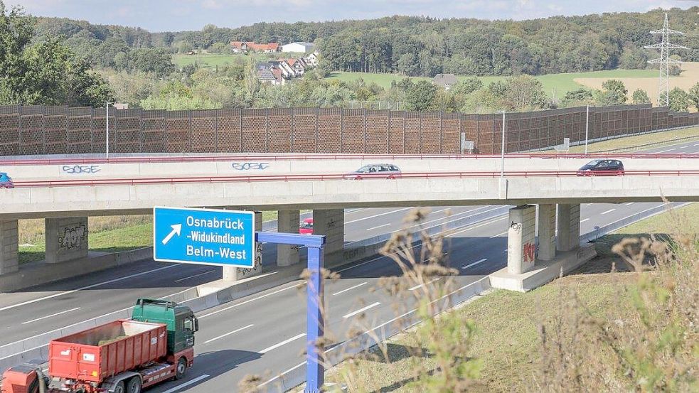 Ende Oktober wird es ernst: In Osnabrück sollen die Einwände zur A33-Nord besprochen werden – ein zentraler Schritt im Genehmigungsverfahren. Aktuell endet die Autobahn 33 bei Belm (siehe Foto). Foto: Jörn Martens