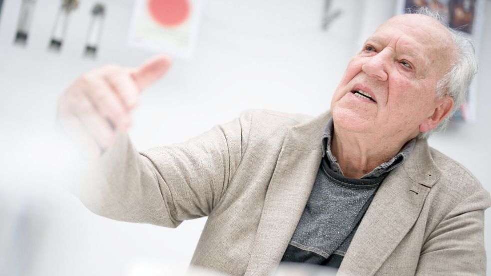 Filmregisseur Werner Herzog (83) hat mit seinem Instagram-Account für Aufsehen gesorgt. Foto: Henning Kaiser