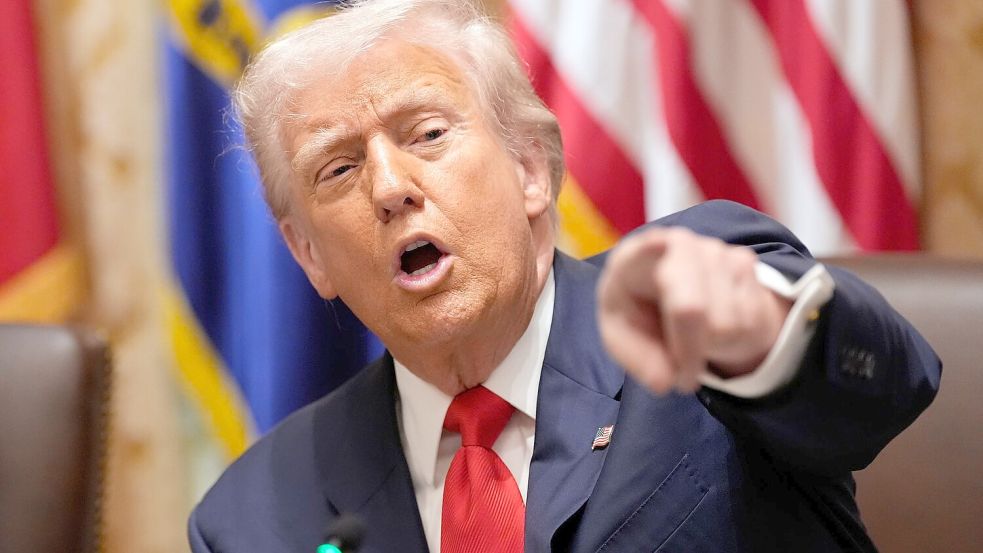 Trump geht einen Schritt weiter und genehmigt Aktionen der CIA in Venezuela. (Archivbild) Foto: Alex Brandon/AP/dpa